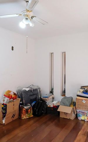 Casa à venda com 200m², 4 quartos e 3 vagasSala