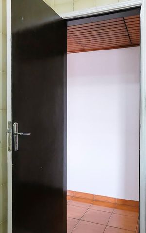 Casa à venda com 200m², 4 quartos e 3 vagasBanheiro