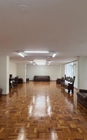 Apartamento à venda com 135m², 3 quartos e 1 vaga Apartamento à venda com 135m², 3 quartos e 1 vagaÁrea comum - Salão de festas