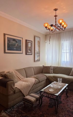 Apartamento à venda com 135m², 3 quartos e 1 vaga Apartamento à venda com 135m², 3 quartos e 1 vagaSala de TV