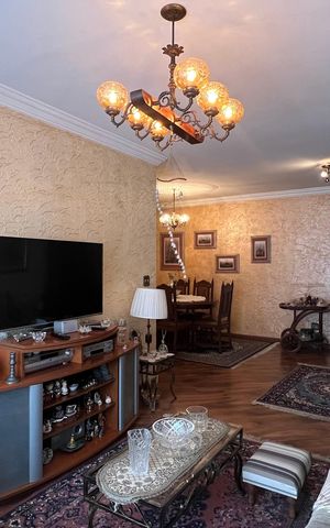 Apartamento à venda com 135m², 3 quartos e 1 vaga Apartamento à venda com 135m², 3 quartos e 1 vagaSala de TV
