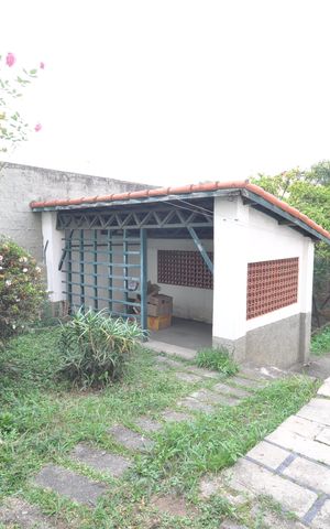 Casa à venda com 160m², 3 quartos e 2 vagasQuintal