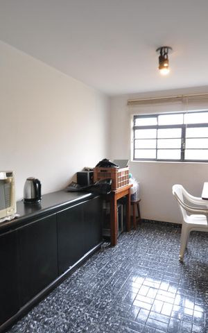 Casa à venda com 160m², 3 quartos e 2 vagasQuarto de Serviço