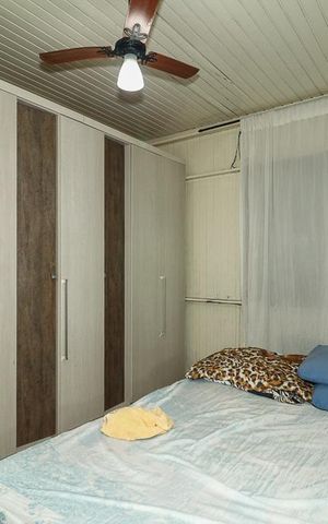 Casa à venda com 200m², 3 quartos e 2 vagasQuarto