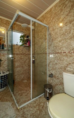 Casa à venda com 130m², 3 quartos e 3 vagasBanheiro Social