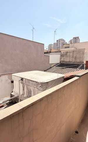 Casa à venda com 270m², 6 quartos e 2 vagasVista da Área de serviço