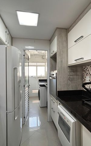 Apartamento à venda com 81m², 2 quartos e 1 vaga Apartamento à venda com 81m², 2 quartos e 1 vagaCozinha