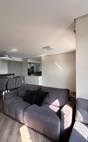 Apartamento à venda com 81m², 2 quartos e 1 vaga Apartamento à venda com 81m², 2 quartos e 1 vagaSala