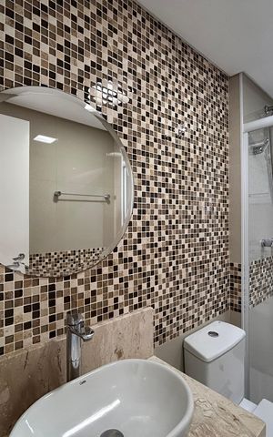 Apartamento à venda com 81m², 2 quartos e 1 vaga Apartamento à venda com 81m², 2 quartos e 1 vagaBanheiro Social