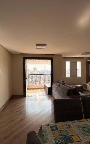 Apartamento à venda com 81m², 2 quartos e 1 vaga Apartamento à venda com 81m², 2 quartos e 1 vagaSala