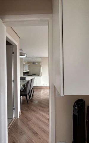 Apartamento à venda com 81m², 2 quartos e 1 vaga Apartamento à venda com 81m², 2 quartos e 1 vagaCorredor