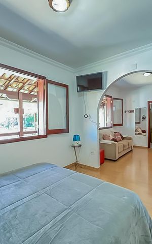 Casa de condomínio à venda com 800m², 5 quartos e 4 vagas Casa de condomínio à venda com 800m², 5 quartos e 4 vagasSuíte