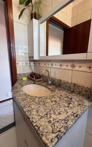 Casa à venda com 110m², 3 quartos e 3 vagas Casa à venda com 110m², 3 quartos e 3 vagasBanheiro 2