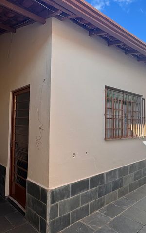 Casa à venda com 110m², 3 quartos e 3 vagas Casa à venda com 110m², 3 quartos e 3 vagasQuintal