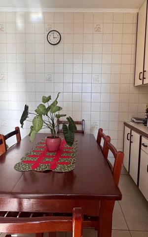 Casa à venda com 110m², 3 quartos e 3 vagas Casa à venda com 110m², 3 quartos e 3 vagasCopa