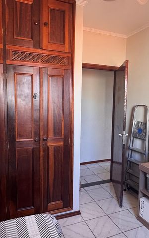 Casa à venda com 110m², 3 quartos e 3 vagas Casa à venda com 110m², 3 quartos e 3 vagasQuarto 2