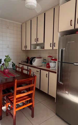 Casa à venda com 110m², 3 quartos e 3 vagas Casa à venda com 110m², 3 quartos e 3 vagasCopa