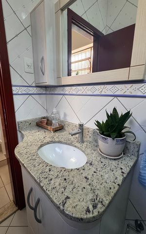 Casa à venda com 110m², 3 quartos e 3 vagas Casa à venda com 110m², 3 quartos e 3 vagasBanheiro 2
