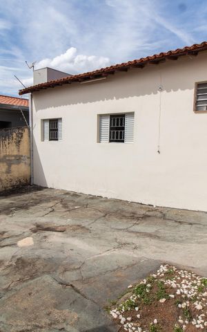 Casa para alugar com 191m², 4 quartos e 3 vagas Casa para alugar com 191m², 4 quartos e 3 vagasÁrea Externa