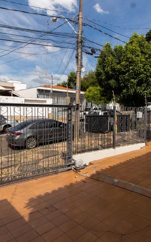 Casa para alugar com 191m², 4 quartos e 3 vagas Casa para alugar com 191m², 4 quartos e 3 vagasGaragem