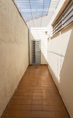 Casa para alugar com 191m², 4 quartos e 3 vagas Casa para alugar com 191m², 4 quartos e 3 vagasVista Quarto 1