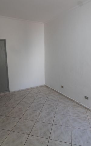 Casa para alugar com 191m², 4 quartos e 3 vagas Casa para alugar com 191m², 4 quartos e 3 vagasQuarto 1