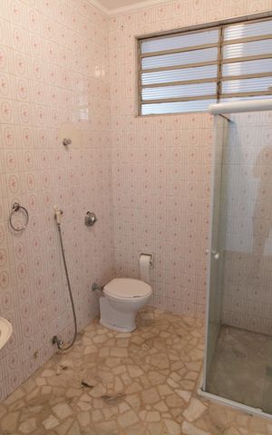Casa para alugar com 191m², 4 quartos e 3 vagas Casa para alugar com 191m², 4 quartos e 3 vagasBanheiro Social