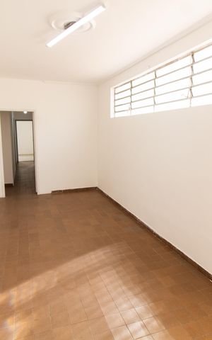 Casa para alugar com 191m², 4 quartos e 3 vagas Casa para alugar com 191m², 4 quartos e 3 vagasCopa
