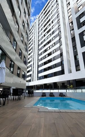 Apartamento para alugar com 197m², 4 quartos e 2 vagas Apartamento para alugar com 197m², 4 quartos e 2 vagasÁrea comum