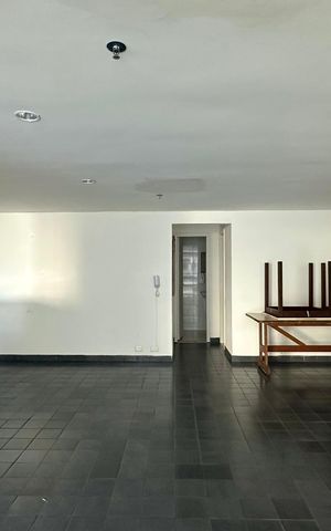 Apartamento à venda com 313m², 4 quartos e 4 vagasÁrea comum - Salão de festas
