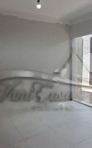 Casa à venda com 220m², 3 quartos e 2 vagas