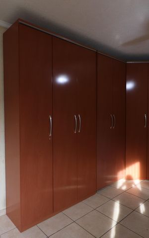 Casa à venda com 340m², 5 quartos e 5 vagasSuíte