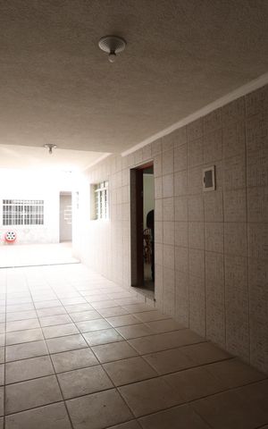 Casa à venda com 340m², 5 quartos e 5 vagasGaragem