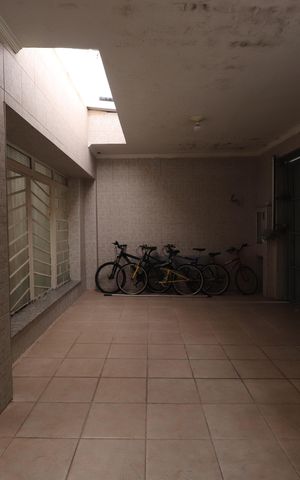 Casa à venda com 340m², 5 quartos e 5 vagasGaragem