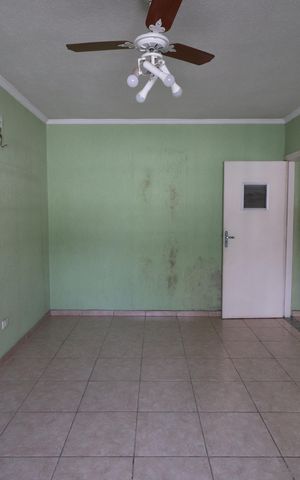 Casa à venda com 340m², 5 quartos e 5 vagasEscritório