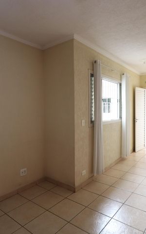 Casa à venda com 340m², 5 quartos e 5 vagasSuíte