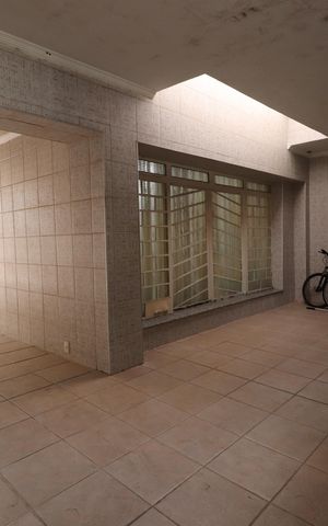 Casa à venda com 340m², 5 quartos e 5 vagasGaragem