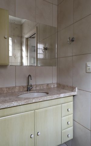 Casa à venda com 340m², 5 quartos e 5 vagasLavabo