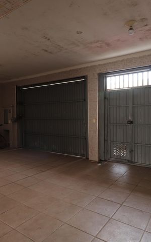 Casa à venda com 340m², 5 quartos e 5 vagasGaragem