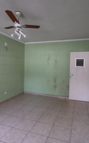 Casa à venda com 340m², 5 quartos e 5 vagasEscritório