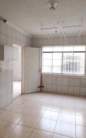 Casa à venda com 340m², 5 quartos e 5 vagasCozinha