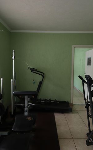 Casa à venda com 340m², 5 quartos e 5 vagasQuarto de Serviço 2