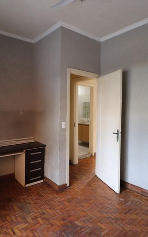 Casa à venda com 340m², 5 quartos e 5 vagasQuarto 2