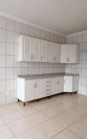 Casa à venda com 340m², 5 quartos e 5 vagasCozinha