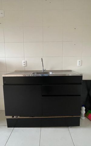 Apartamento à venda com 32m², 2 quartos e sem vaga Apartamento à venda com 32m², 2 quartos e sem vagaCozinha - Armários