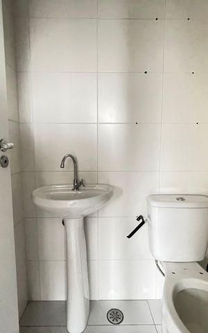 Apartamento à venda com 32m², 2 quartos e sem vaga Apartamento à venda com 32m², 2 quartos e sem vagaBanheiro