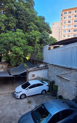 Casa à venda com 500m², 7 quartos e 10 vagas Casa à venda com 500m², 7 quartos e 10 vagasQuarto 4