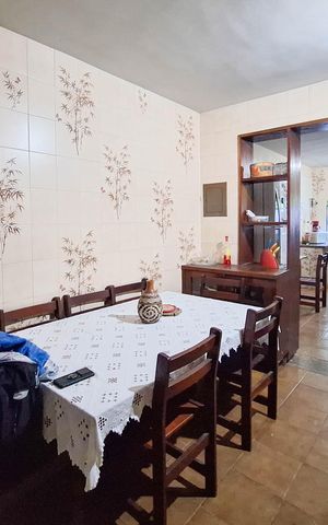 Casa à venda com 500m², 7 quartos e 10 vagas Casa à venda com 500m², 7 quartos e 10 vagasCopa