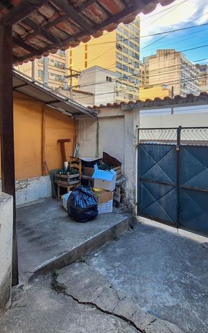 Casa à venda com 500m², 7 quartos e 10 vagas Casa à venda com 500m², 7 quartos e 10 vagasQuintal