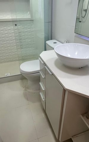 Apartamento para alugar com 109m², 3 quartos e 3 vagas Apartamento para alugar com 109m², 3 quartos e 3 vagasBanheiro social